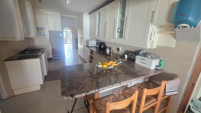 5 Bedroom Property for Sale in Kensington Western Cape